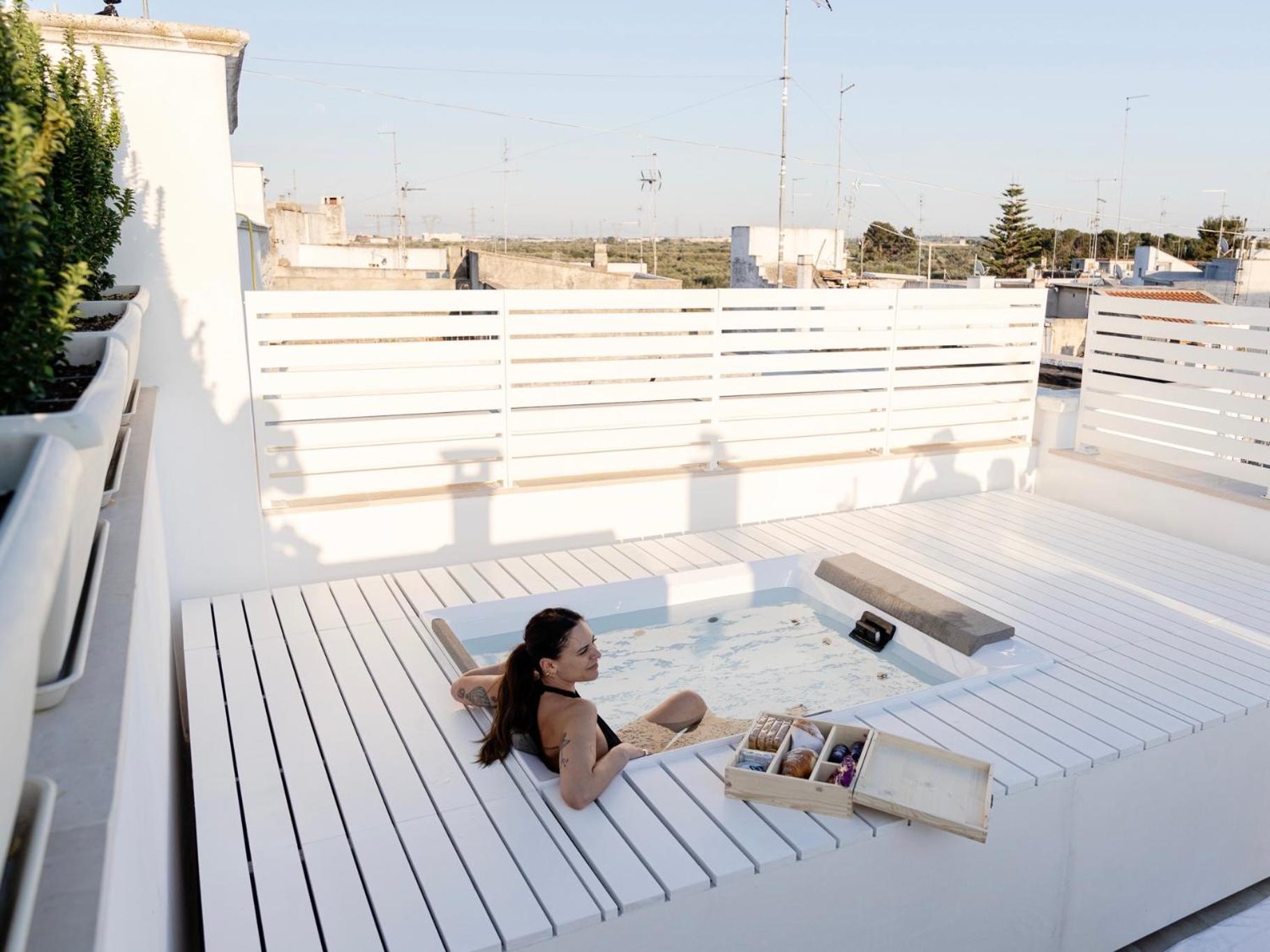 Aurluna Luxury Suites Bari Eksteriør bilde
