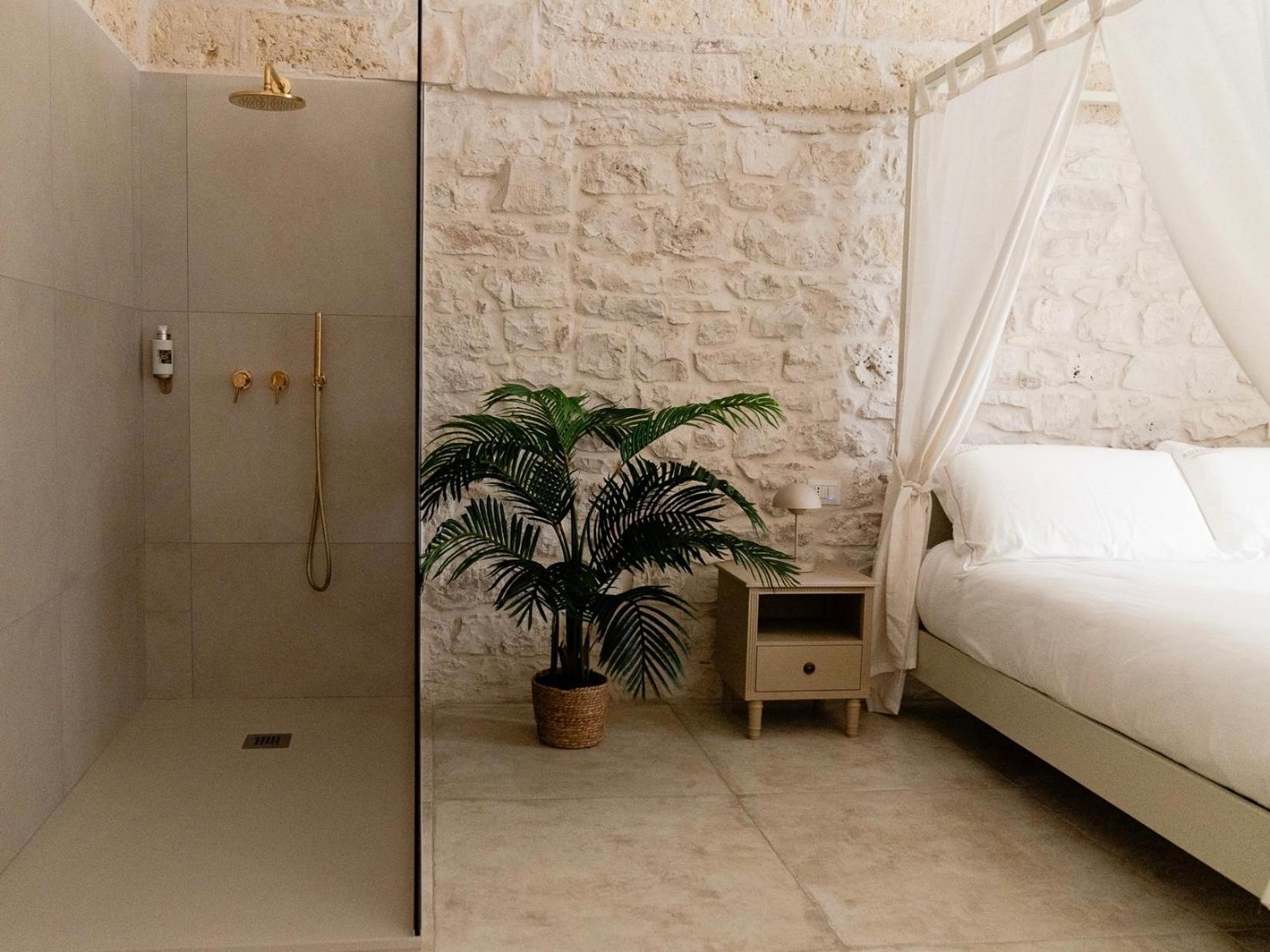 Aurluna Luxury Suites Bari Eksteriør bilde