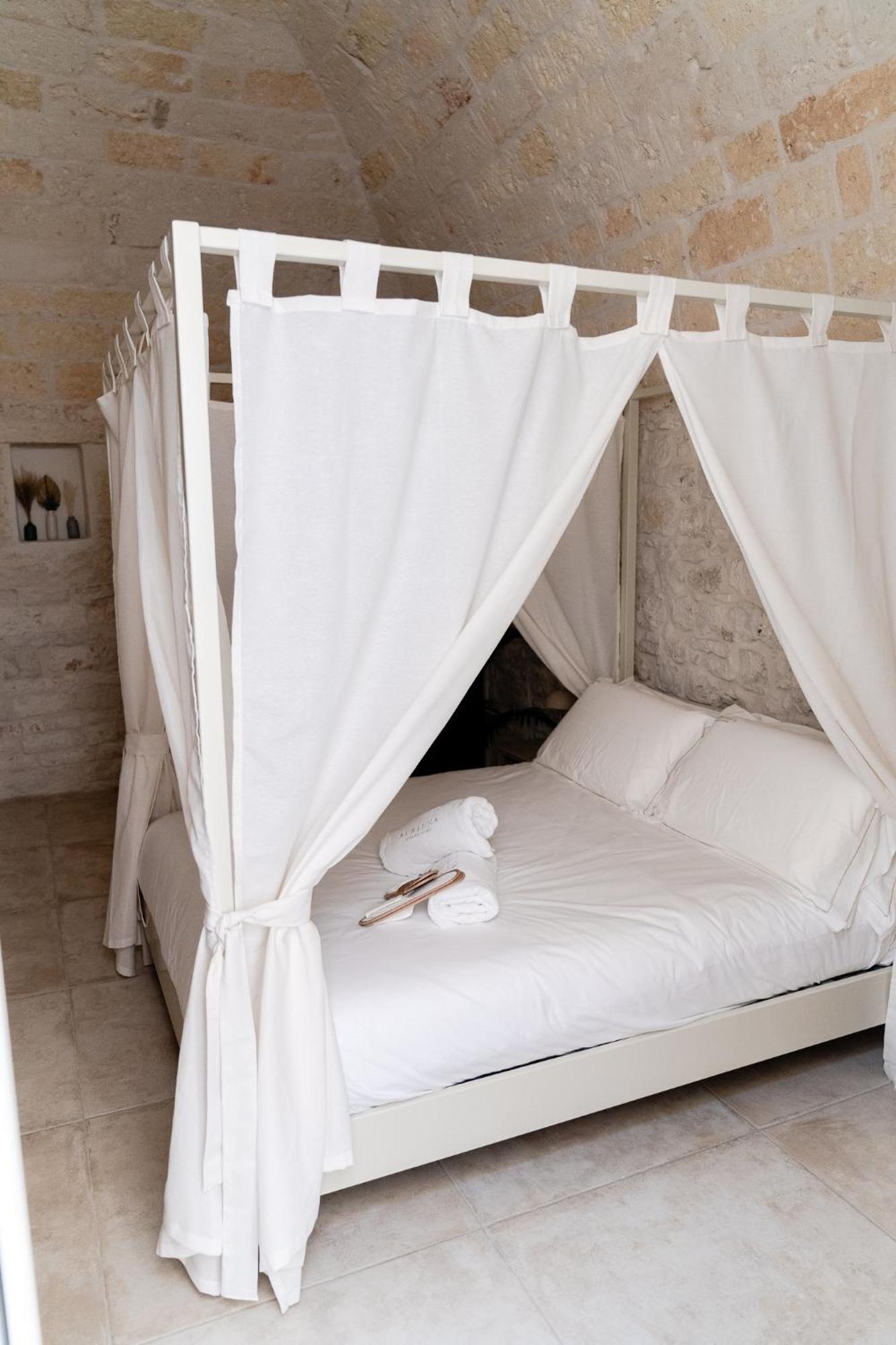 Aurluna Luxury Suites Bari Eksteriør bilde