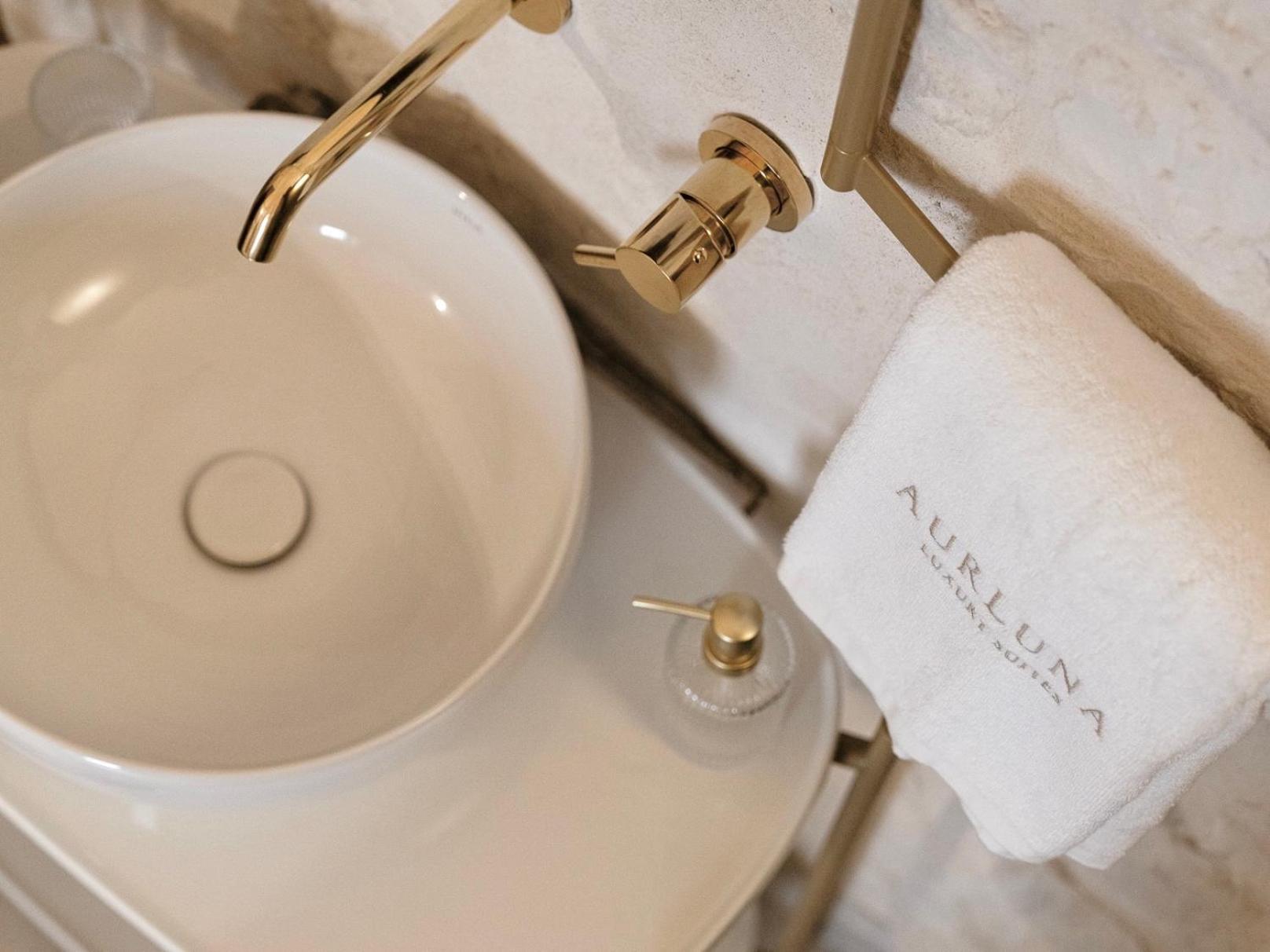 Aurluna Luxury Suites Bari Eksteriør bilde